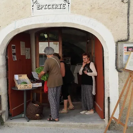 La Vie En Rose Sur Le Larzac