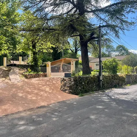 La Vie En Rose Sur Le Larzac * La Vacquerie-et-Saint-Martin-de-Castries
